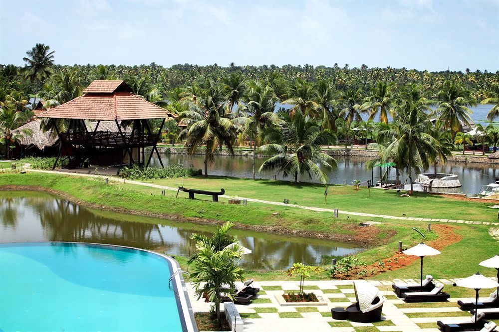Vasundhara Sarovar Premiere Alappuzha Exterior foto